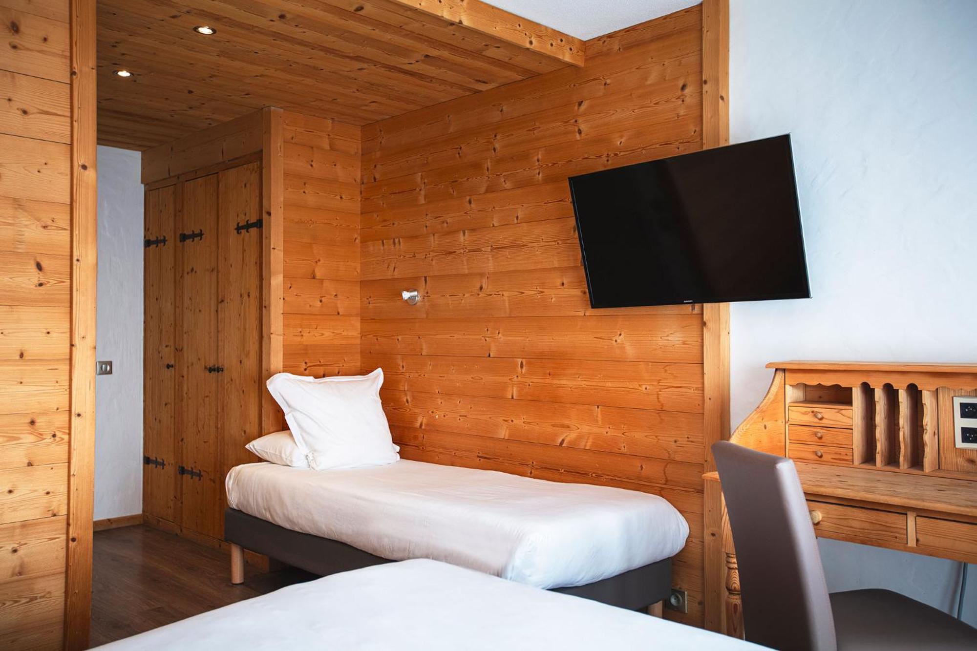Hotel Alpen Roc La Clusaz Esterno foto